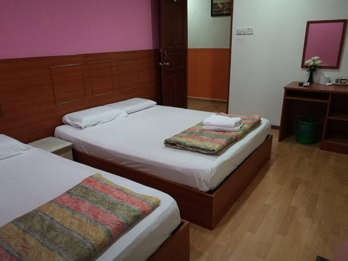 Hotel Golden Night