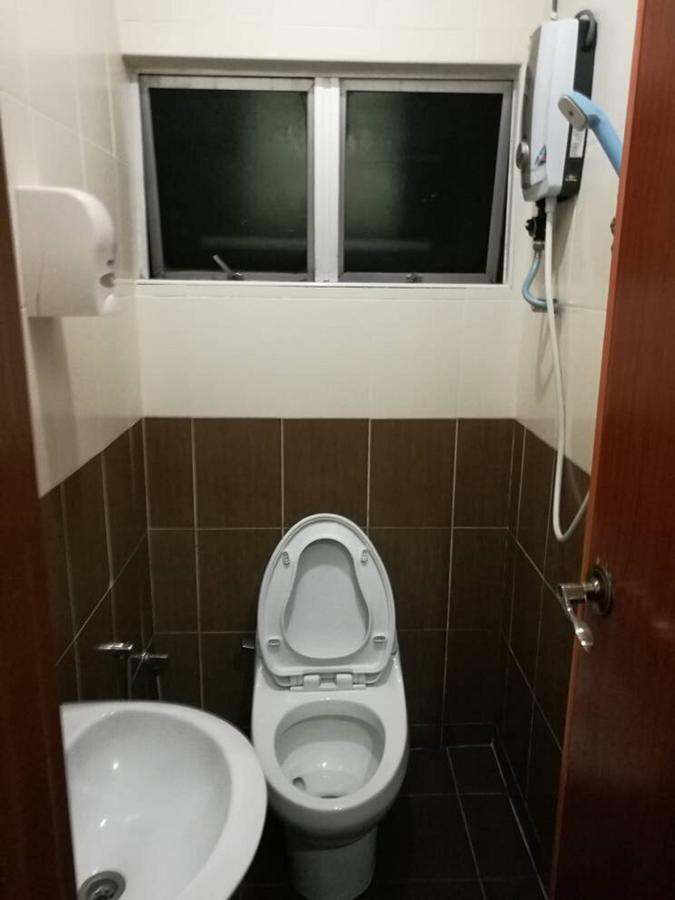 Golden Night Hotel